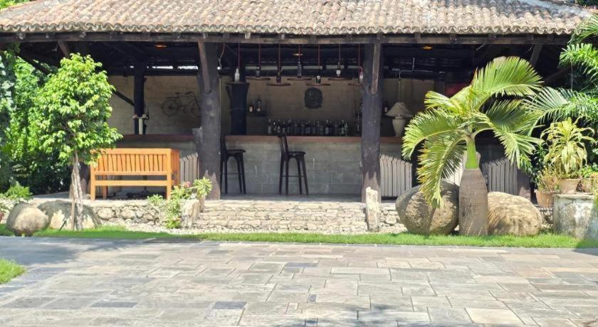 Готель Club Denovo Butwal Екстер'єр фото